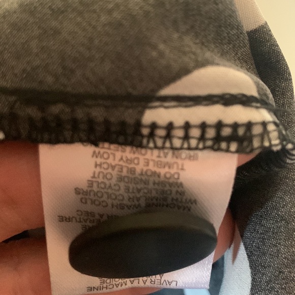 Womens size 14 Melanie Lyne polka dot skirt - Picture 6 of 6